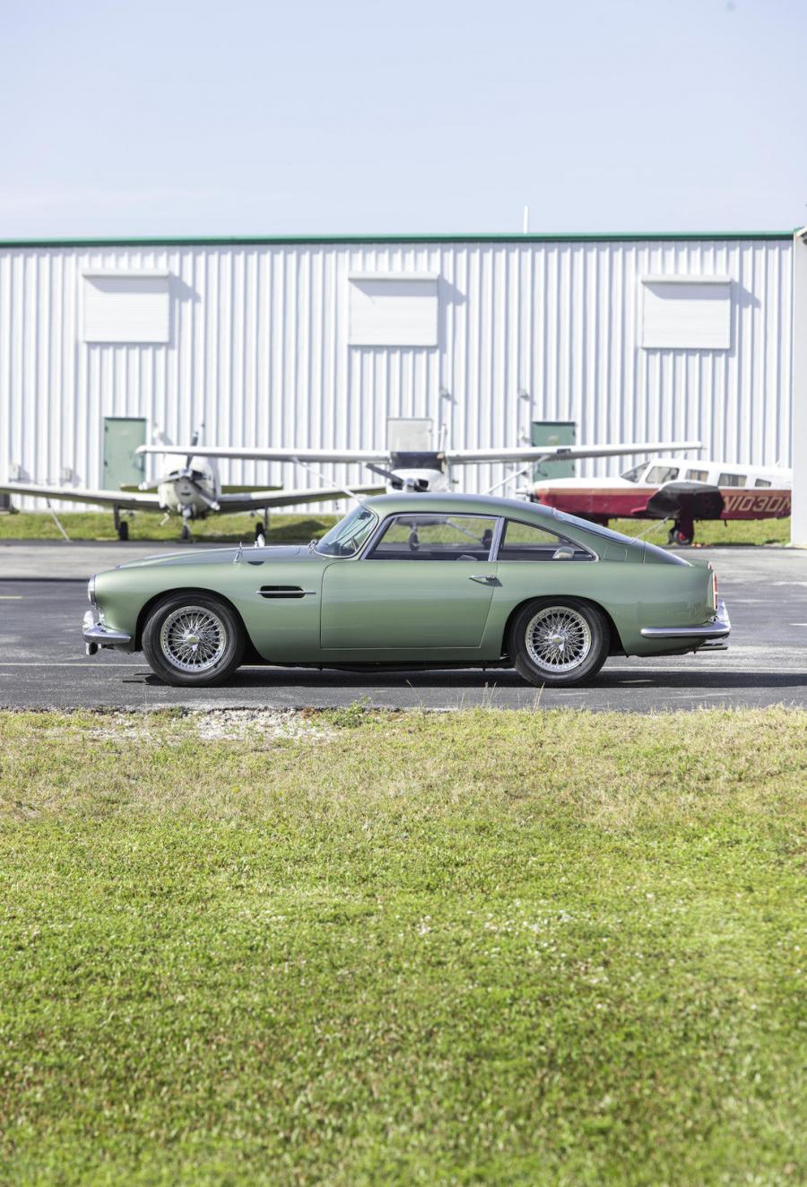  Aston Martin DB4 GT (Series IV) 1962 года  (WW) (фото 11 из 54)